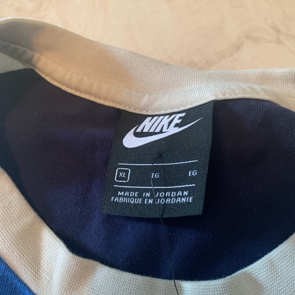 Nike Men’s Crewneck Shirt US SIZE XL NWT - Picture 5 of 9